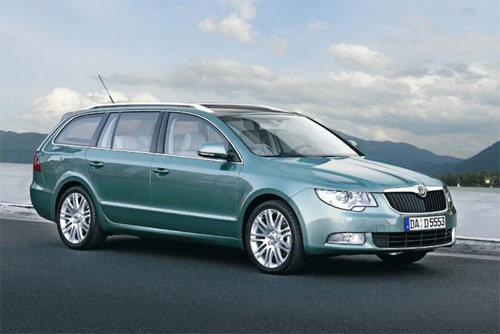 Skoda Superb Combi has munificent apparatus levels with things for example